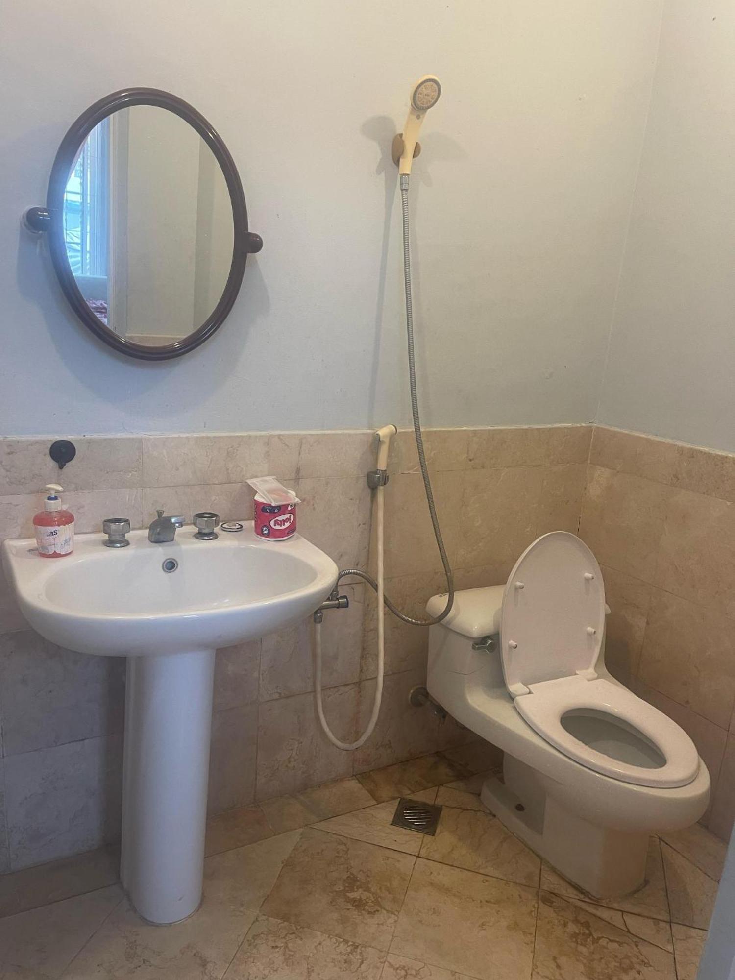 Vila Princess,Sentul 4Bedroom Dan Tenda Camping,Private Pool, Tenis Meja, Mini Billiard, Karaoke, Ayunan,Bbq, 08Satu3 80Satu6 4Satu5Satu Богор Экстерьер фото