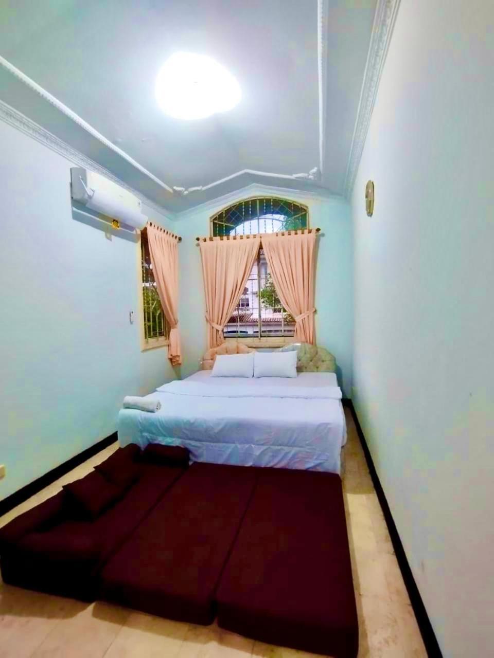 Vila Princess,Sentul 4Bedroom Dan Tenda Camping,Private Pool, Tenis Meja, Mini Billiard, Karaoke, Ayunan,Bbq, 08Satu3 80Satu6 4Satu5Satu Богор Экстерьер фото