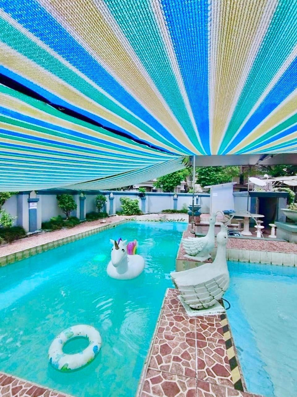 Vila Princess,Sentul 4Bedroom Dan Tenda Camping,Private Pool, Tenis Meja, Mini Billiard, Karaoke, Ayunan,Bbq, 08Satu3 80Satu6 4Satu5Satu Богор Экстерьер фото